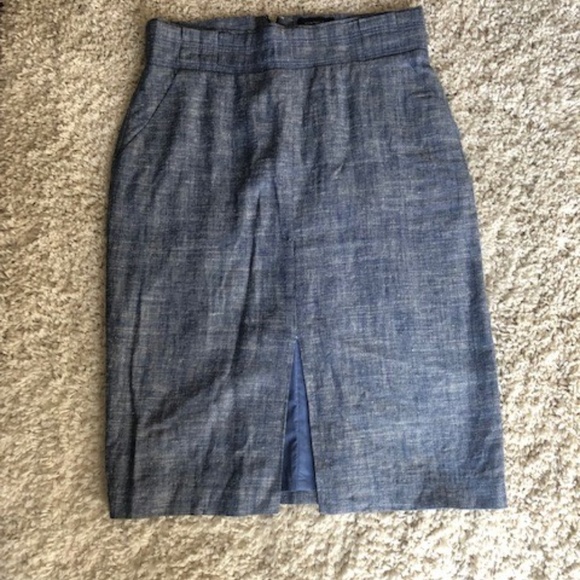 High-Waisted Ann Taylor Chambray Skirt - Picture 3 of 3